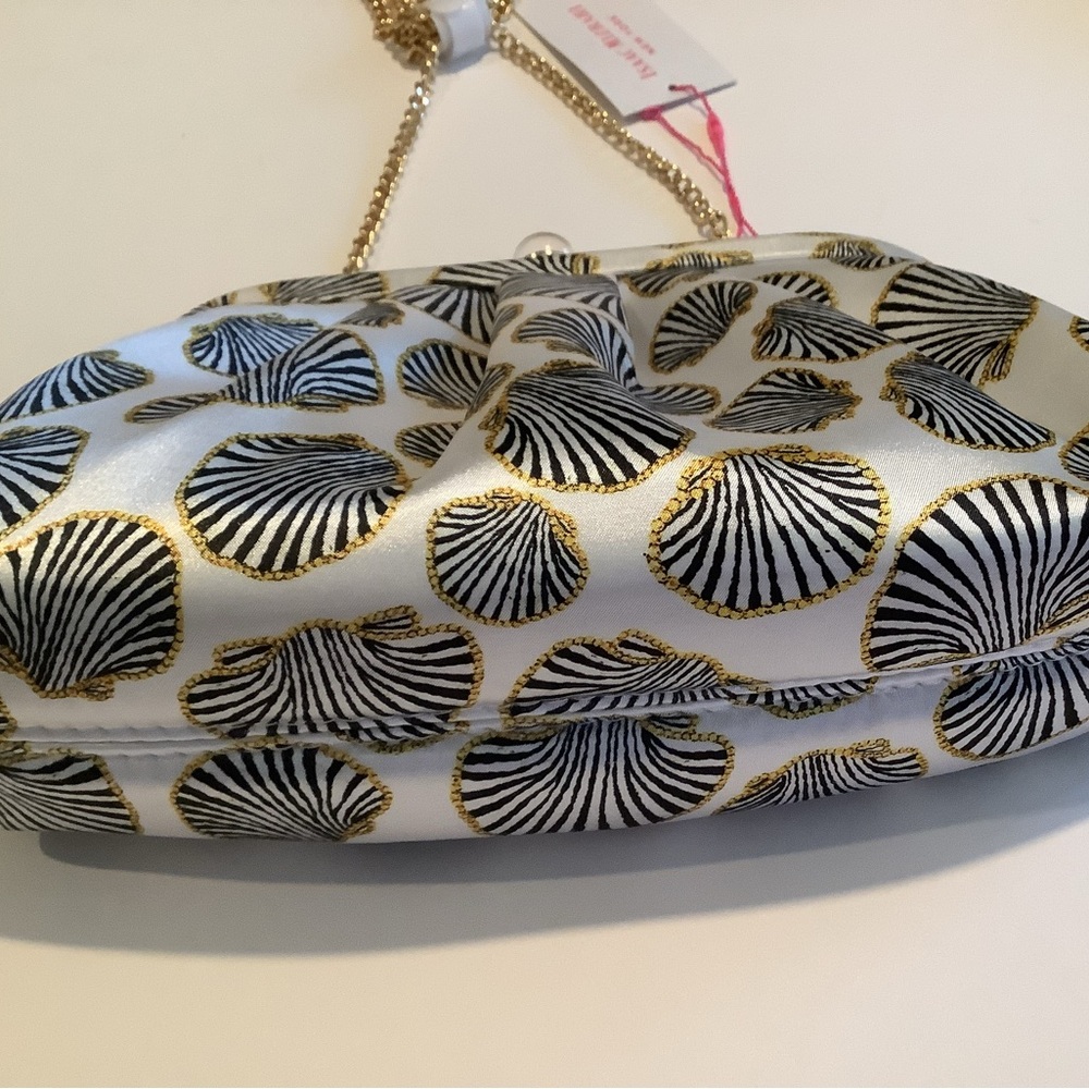 Isaac Mizrahi Seashell Crossbody Clutch Bag New - Picture 2 of 4